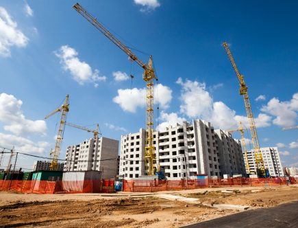 Creştere şi scădere în construcţii: Analiza pieţei locuinţelor în România