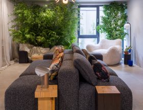 Experiența Bizzarto: pop-up store cu design imersiv semnat de Victor Stancov & Diana Sumanaru